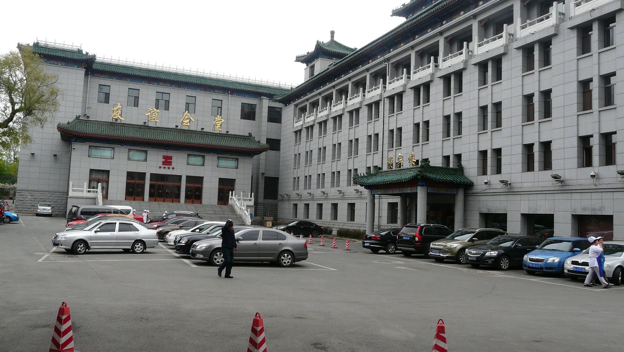 哈尔滨友谊宫建筑群岩棉喷涂保温3